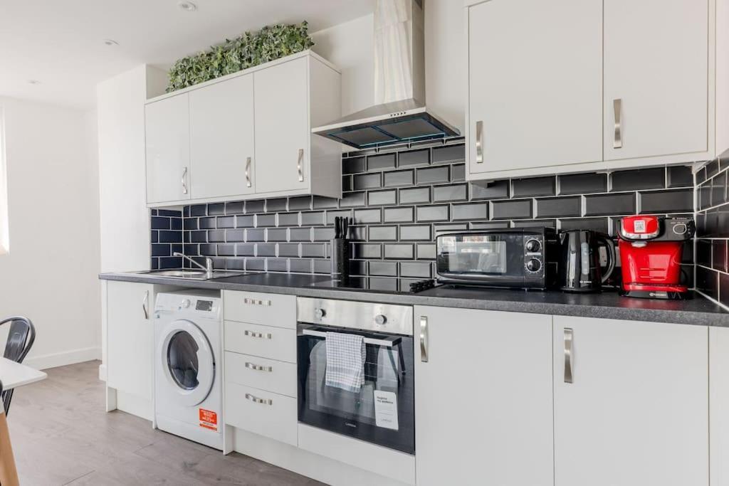 Vertigo Boutique Sleeps 4 London Kingston upon Thames (Greater London) Exterior foto